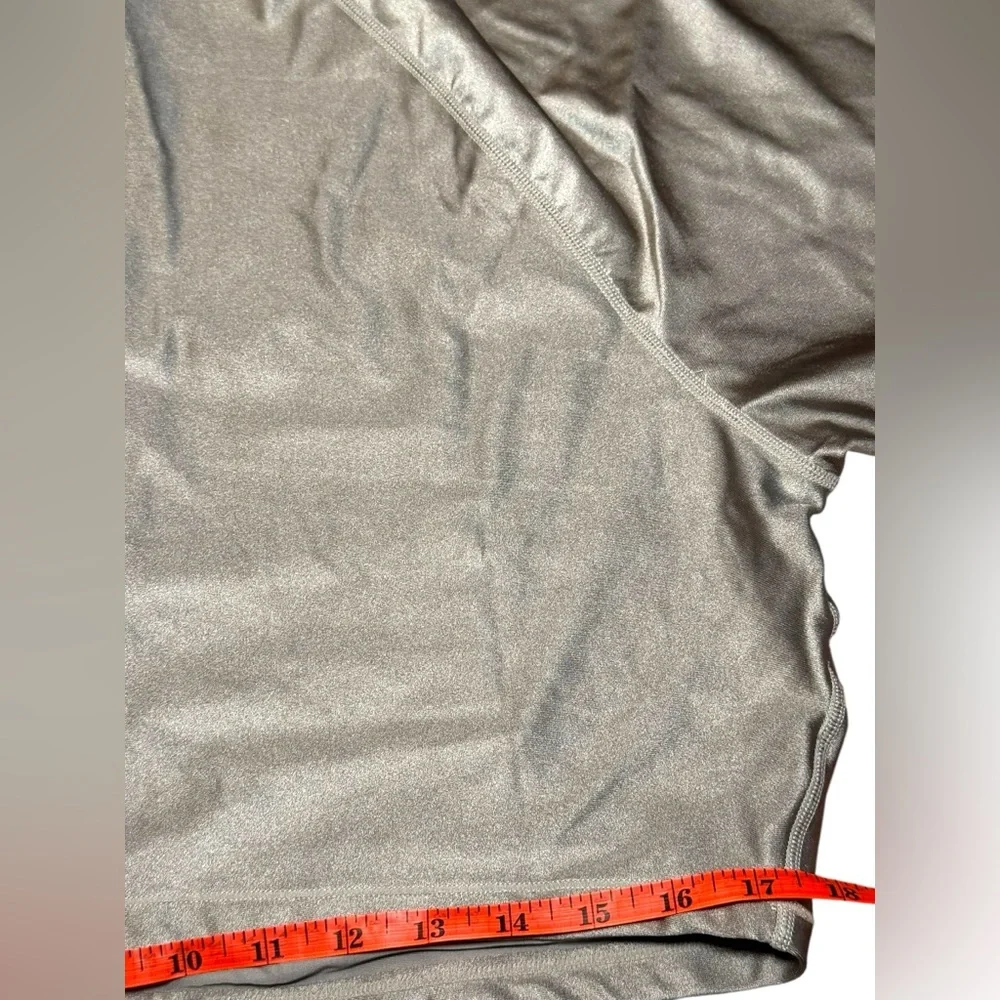 NWT SKIMS Women's Shine Swim T-Shirt in Smoke |‎ Sz 4X Plus Size